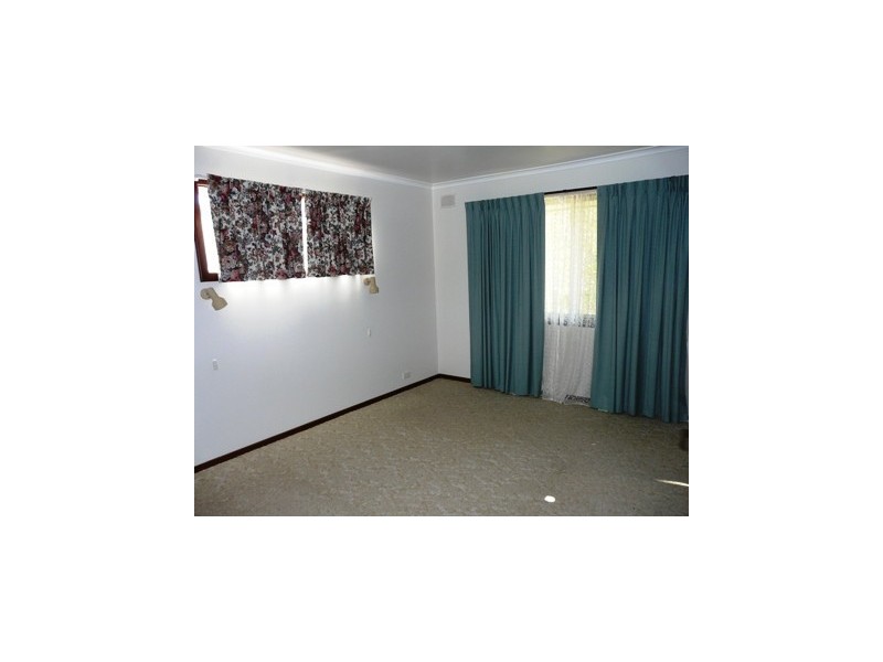 18 Peake Terrace, Coonalpyn SA 5265