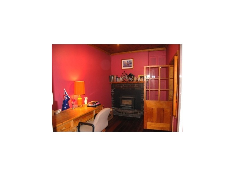 24 Searle Street, Macclesfield SA 5153