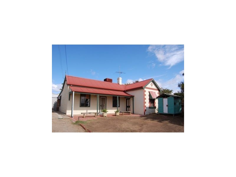 70 Railway Terrace, Murray Bridge SA 5253
