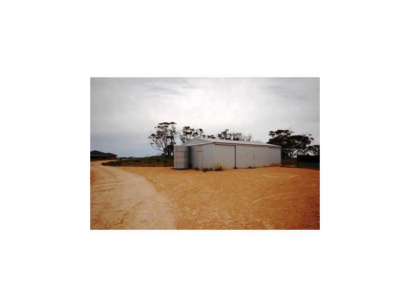 140 Mungala Road, Murray Bridge SA 5253