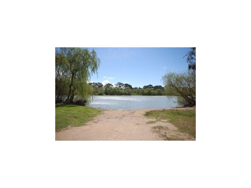 140 Mungala Road, Murray Bridge SA 5253