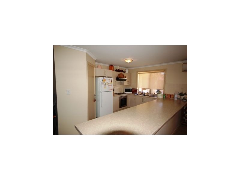 16 Willowbark Cres, Murray Bridge SA 5253