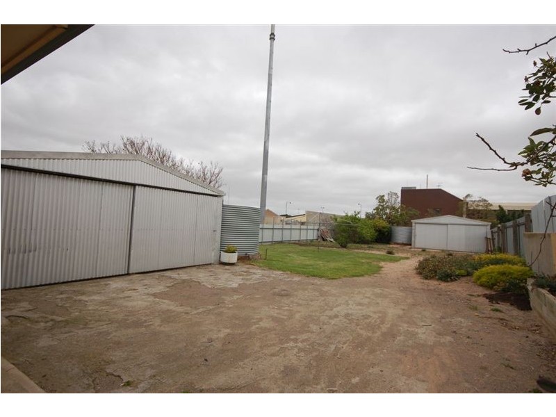 8 Clara Street, Murray Bridge SA 5253