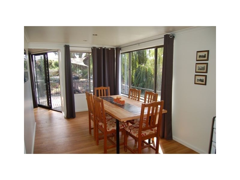 Serenity Houseboat, Murray Bridge SA 5253