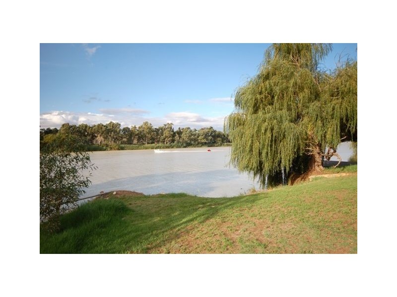 Lot 10 East Front Road, Younghusband, Mannum SA 5238