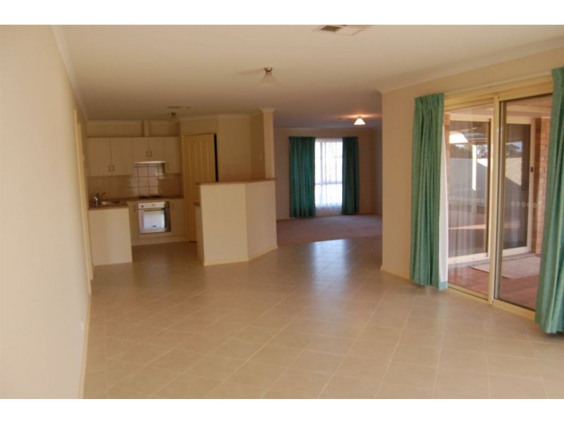 13 Warner Road, Murray Bridge SA 5253