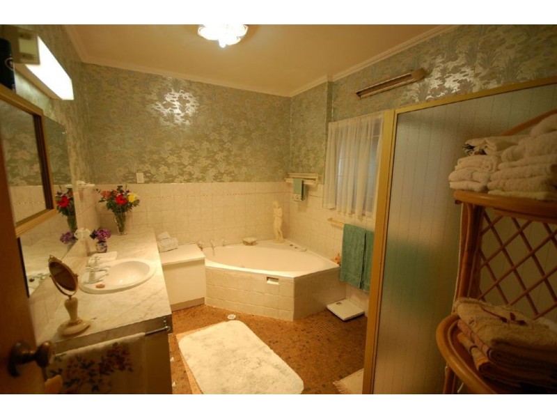 22 English Street, Hahndorf SA 5245