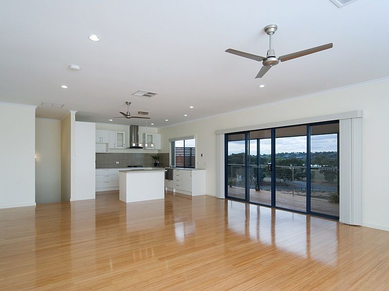 14 Narooma Boulevard, Murray Bridge SA 5253