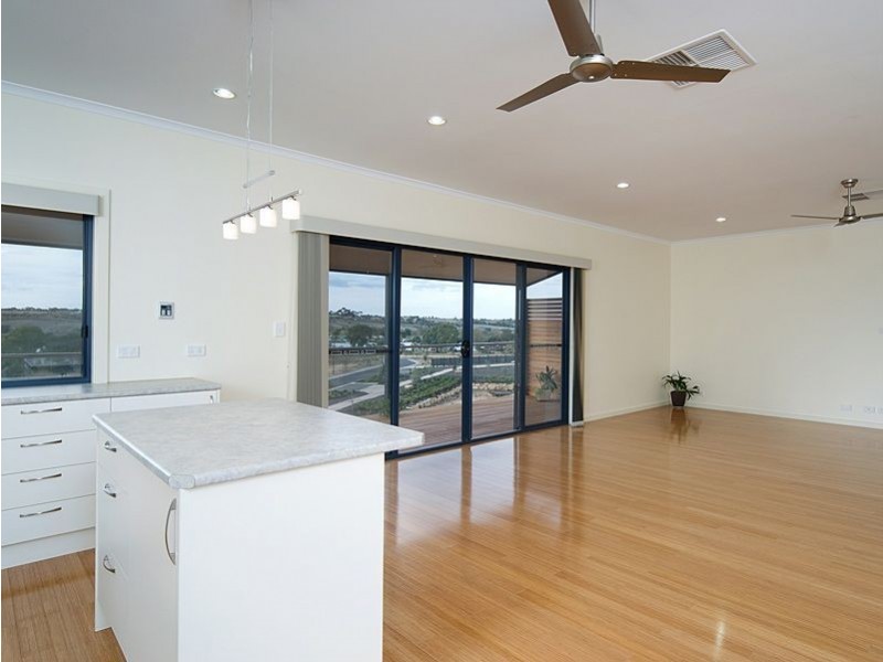 14 Narooma Boulevard, Murray Bridge SA 5253