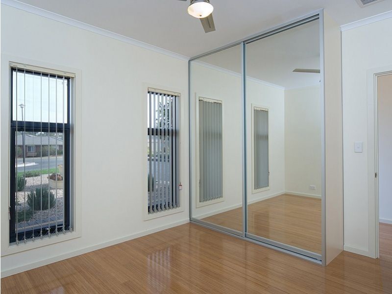 14 Narooma Boulevard, Murray Bridge SA 5253