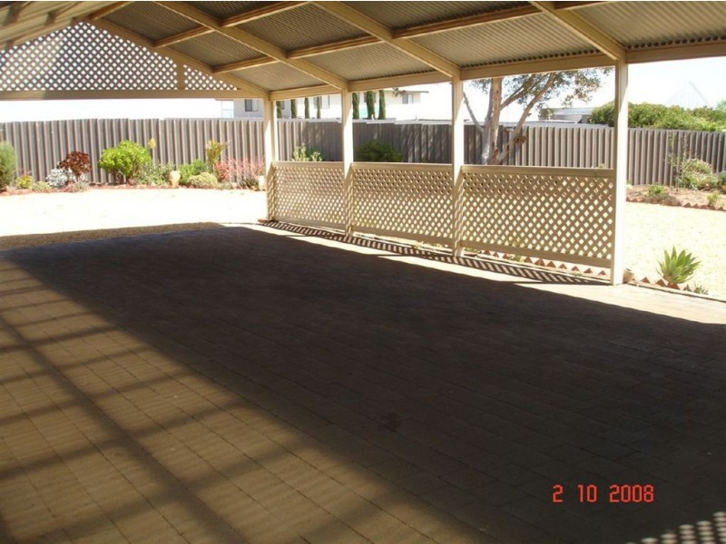 17 Crawford Cres, Mannum SA 5238