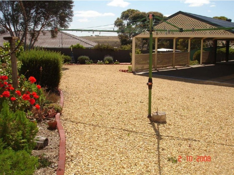 17 Crawford Cres, Mannum SA 5238