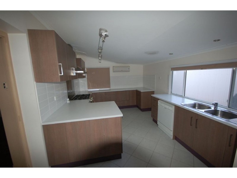 36 Clara, Murray Bridge SA 5253