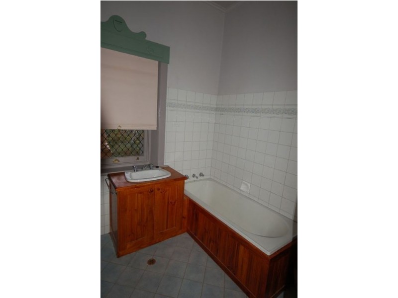 36 Clara, Murray Bridge SA 5253