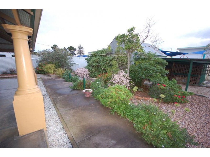 36 Clara, Murray Bridge SA 5253