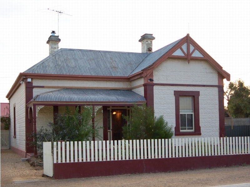 1 Flavel Tce, Murray Bridge SA 5253