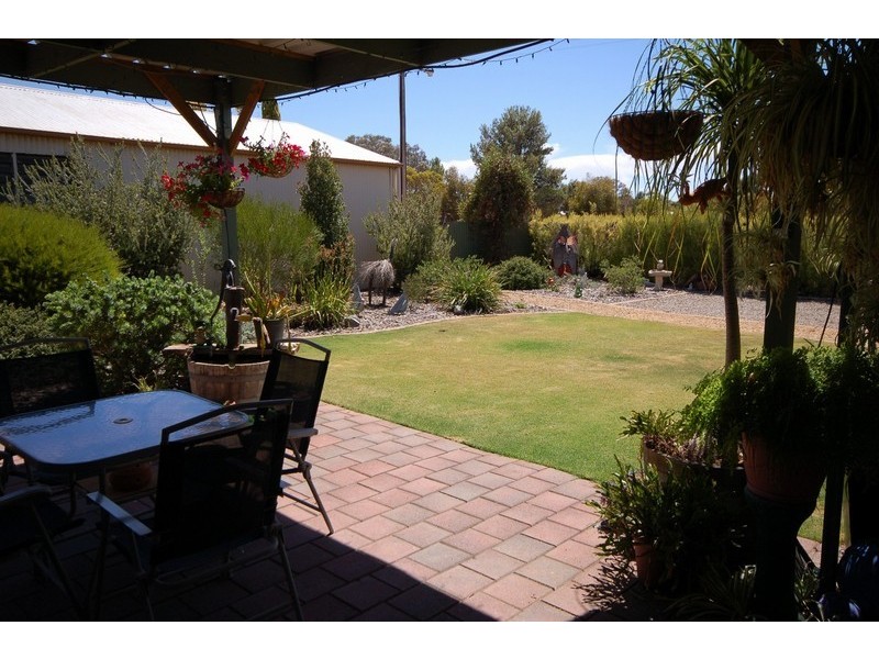 1 Frieda Avenue, Murray Bridge SA 5253