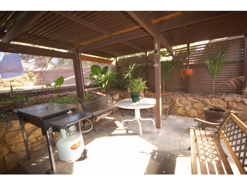 11 Myrtle Ave, Murray Bridge SA 5253