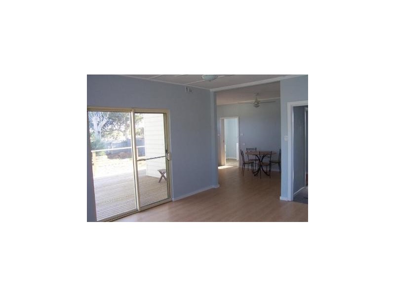 4 Tiller Street, Tailem Bend SA 5260