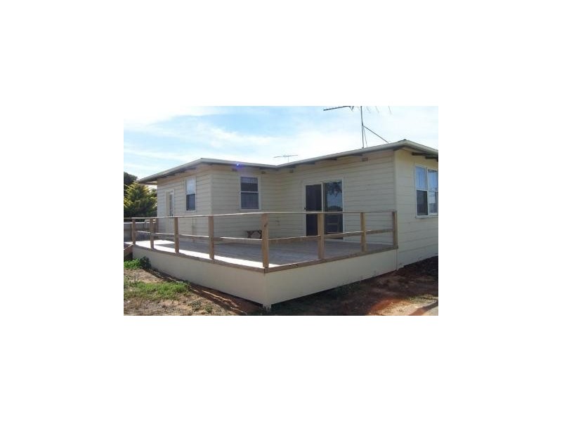 4 Tiller Street, Tailem Bend SA 5260