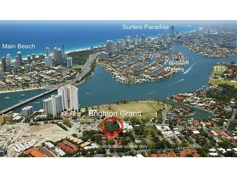 42 BRIGHTON PARADE, Southport QLD 4215