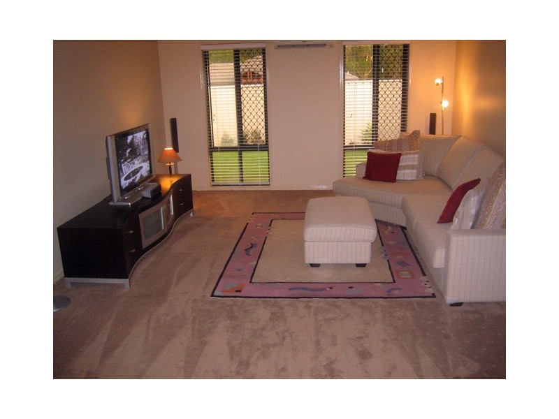 2 Possumwood Place, Reedy Creek QLD 4227