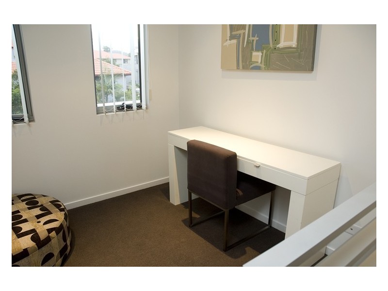 8/29 Port Peyra, Varsity Lakes QLD 4227