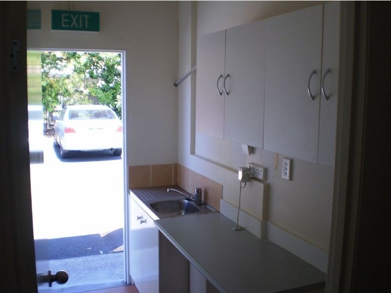 2/465 Oxley Drive, Runaway Bay QLD 4216