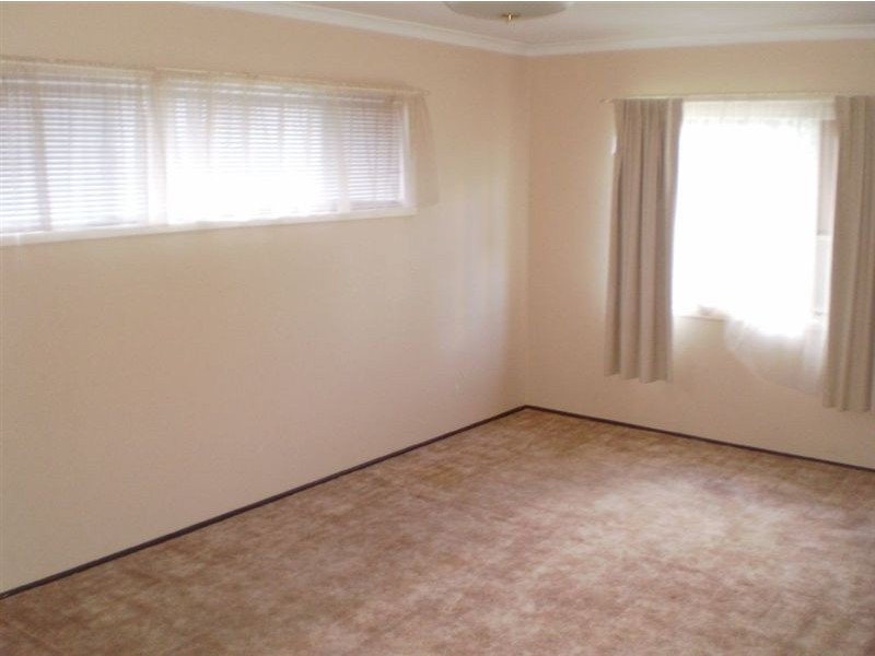 19 Ray Street, Runaway Bay QLD 4216