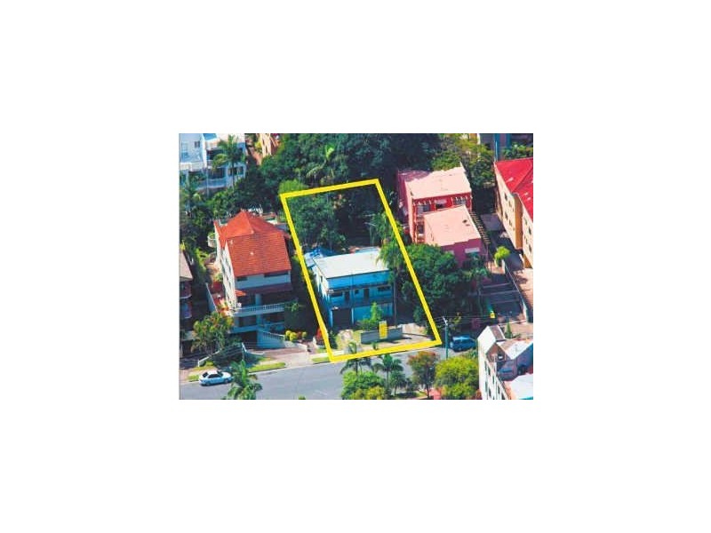 25 Second Avenue, Broadbeach QLD 4218