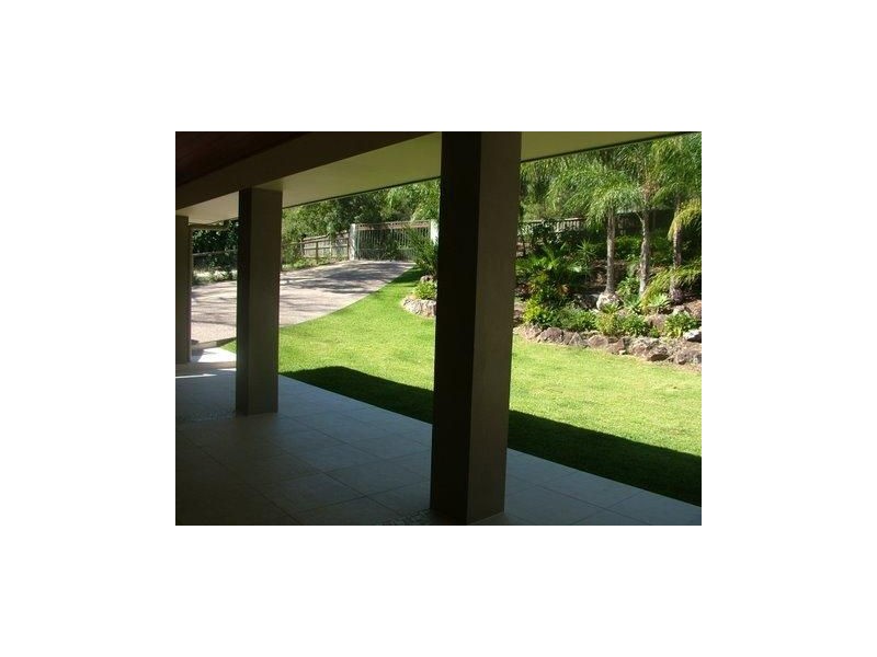 11A Uplands Drive, Parkwood QLD 4214