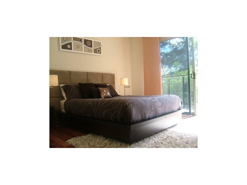 11A Uplands Drive, Parkwood QLD 4214