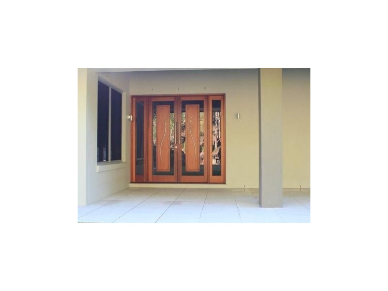 11A Uplands Drive, Parkwood QLD 4214