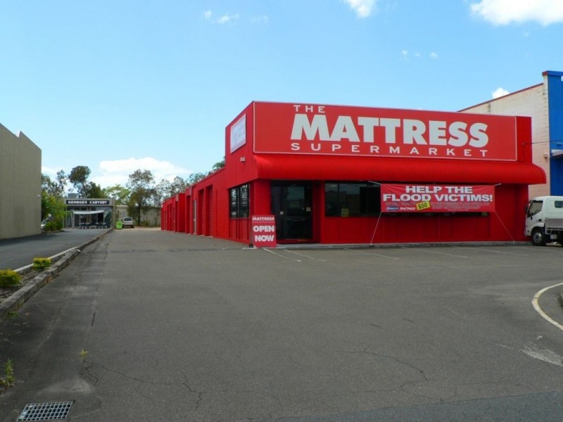 19 Upton Street, Bundall QLD 4217