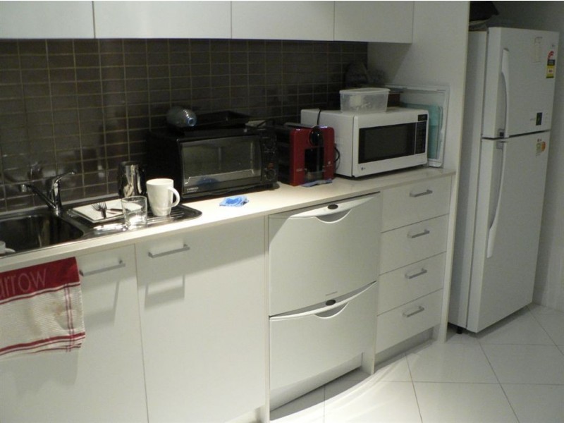 5 Lawson Street, Southport QLD 4215