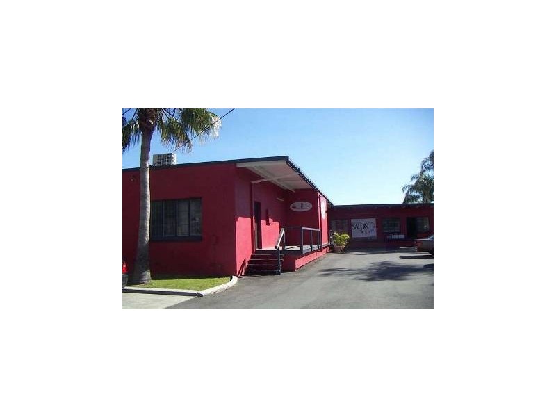 7 Nesbit Street, Southport QLD 4215