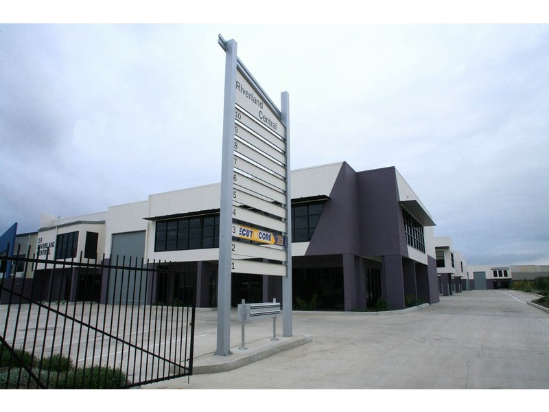 11/18 Riverland Drive, Loganholme QLD 4129