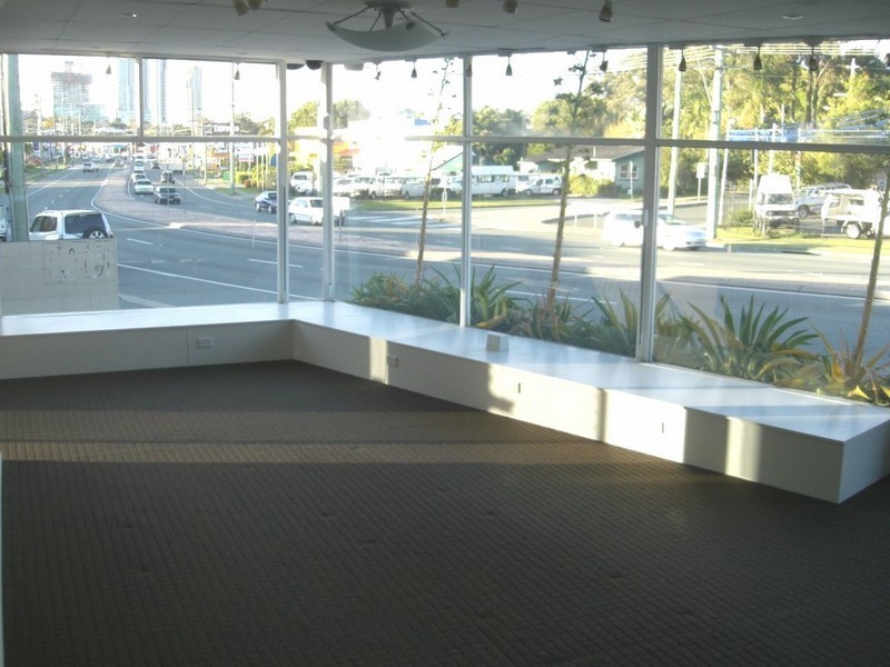 129 Ferry Road, Southport QLD 4215