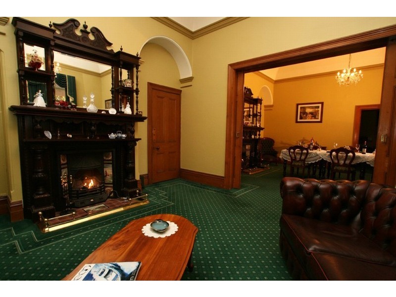 1  Esplanade, Strahan TAS 7468