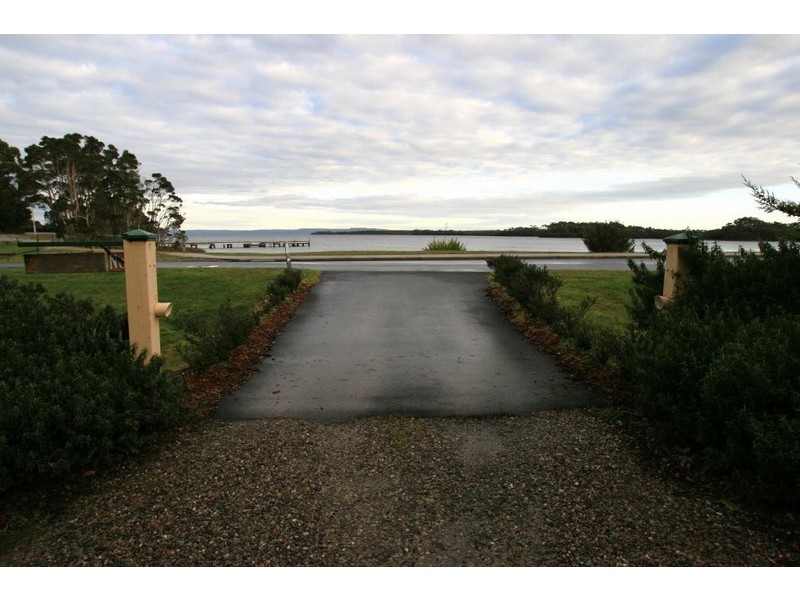 1  Esplanade, Strahan TAS 7468