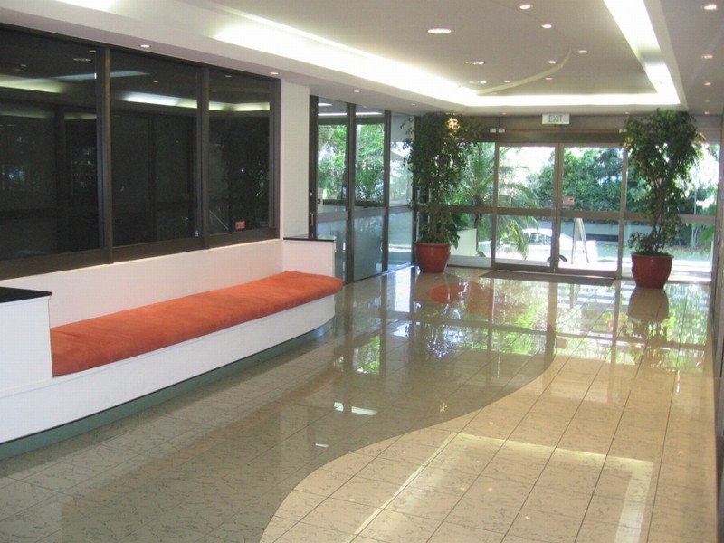 1/142 Bundall Road, Southport QLD 4215