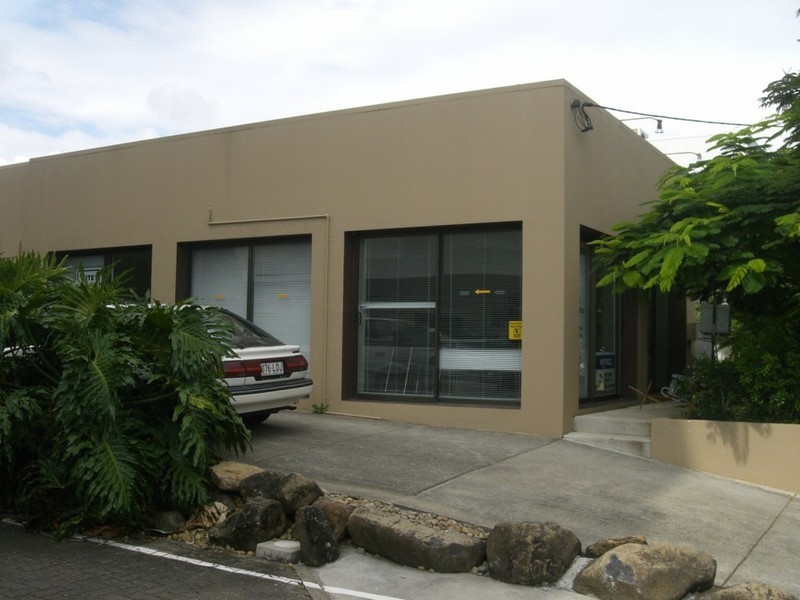 4 Bay Street, Southport QLD 4215