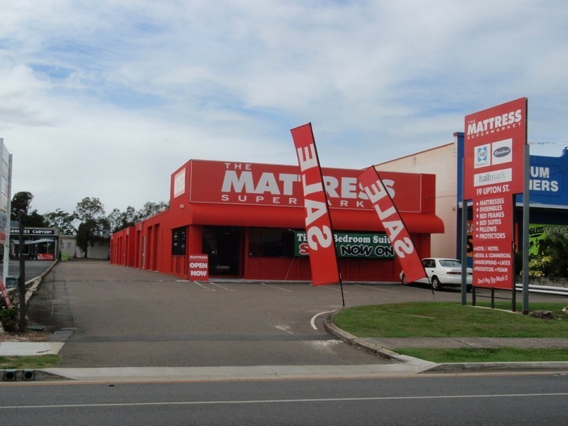 19 Upton Street, Bundall QLD 4217