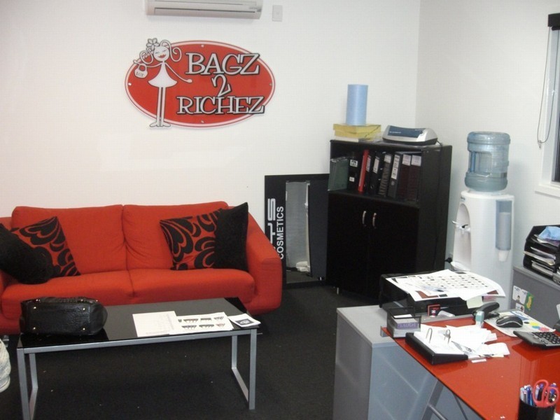 19 Warehouse Road, Southport QLD 4215