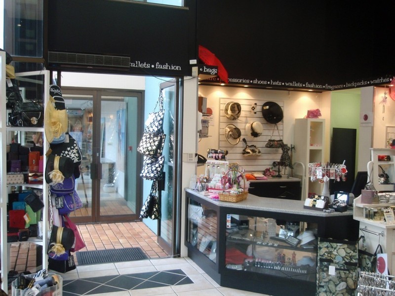 19 Warehouse Road, Southport QLD 4215