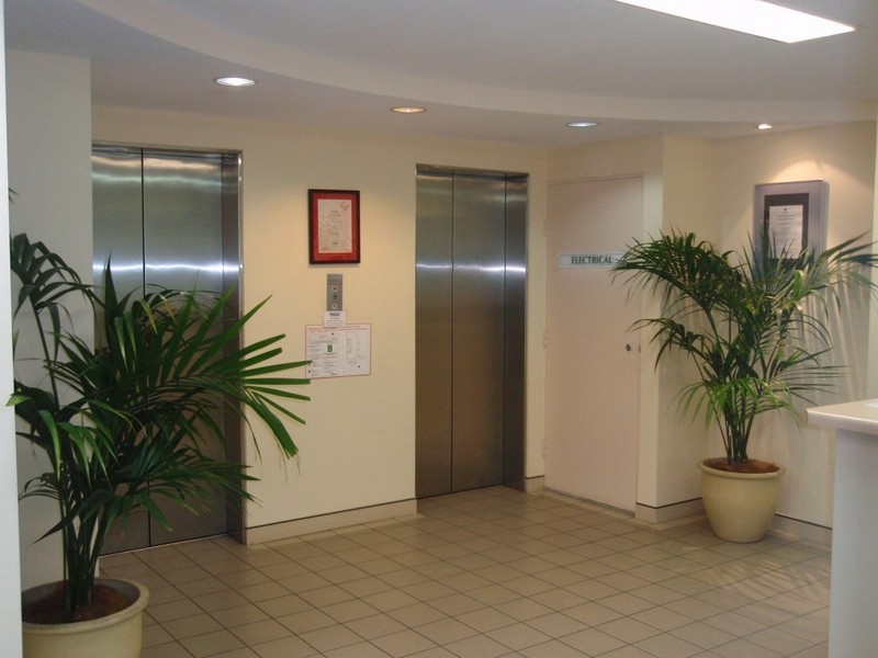 16/142 Bundall Road, Bundall QLD 4217