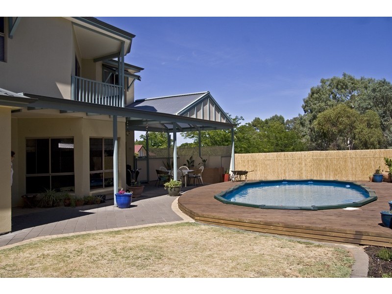8 Phyllis Court, Wynn Vale SA 5127