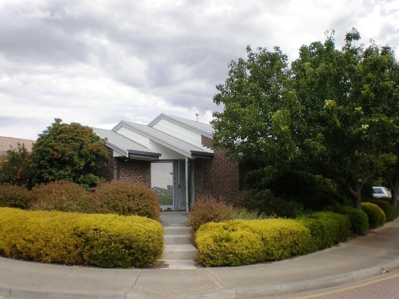 18 Madeline Ct, Wynn Vale SA 5127