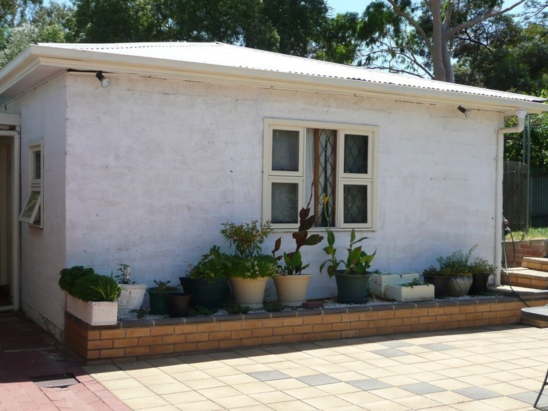6 Landseer Cresent, Dernancourt SA 5075