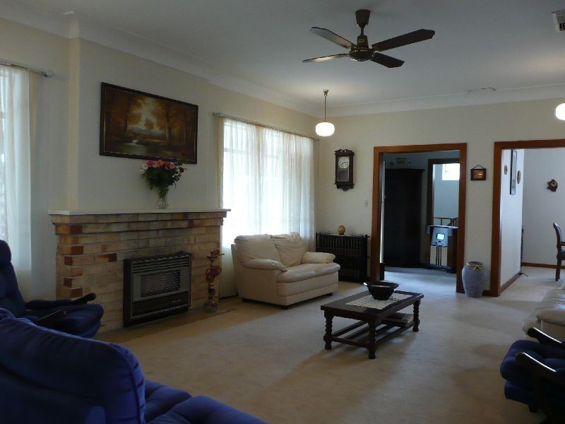 6 Landseer Cresent, Dernancourt SA 5075
